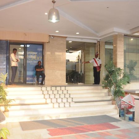 Suvarna Regency Hassan Exteriér fotografie