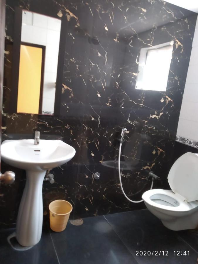 Suvarna Regency Hassan Exteriér fotografie